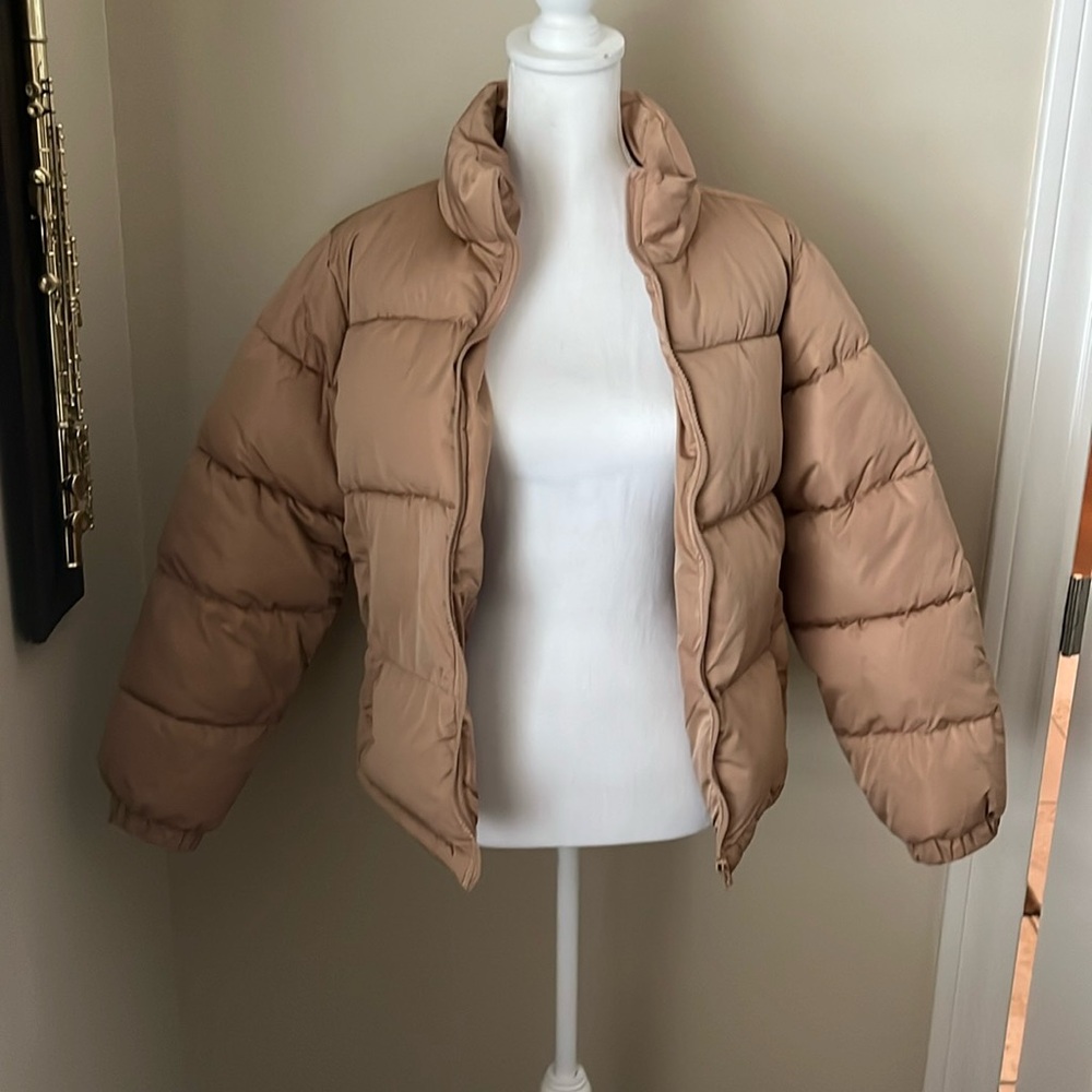 Forever 21 tan puffer